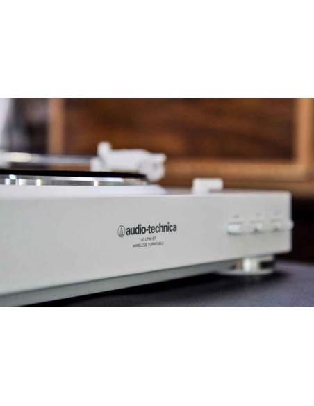 Audio Technica LP-60-Blutooth (White)